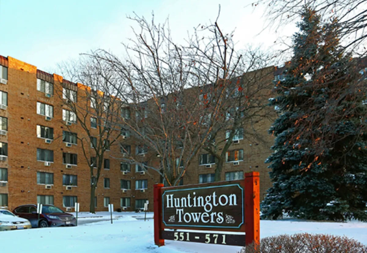 Huntington Towers, Mt Prospect
